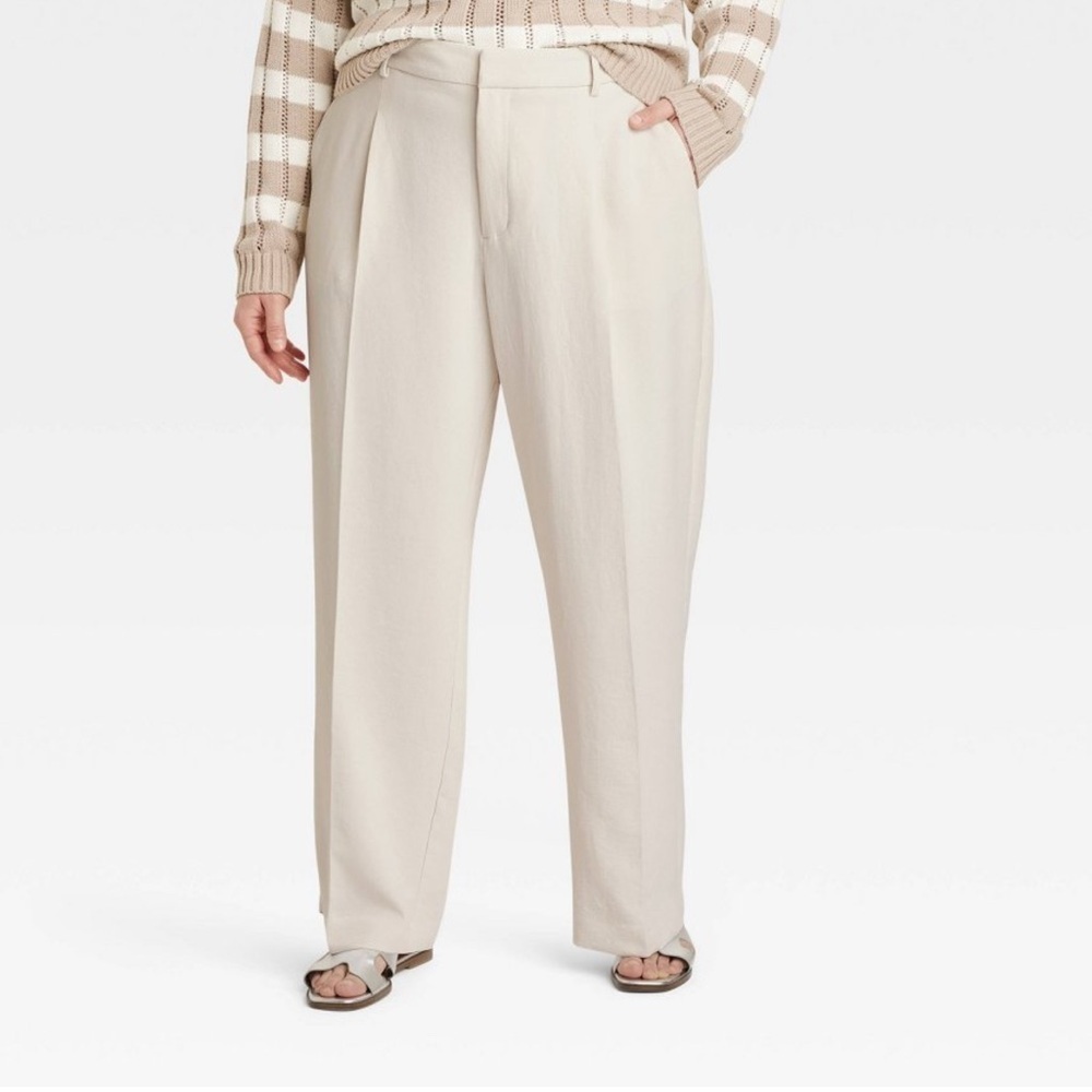 a. new day Cream Women's Signature Crepe Essential Trouser. Size 17 Short.